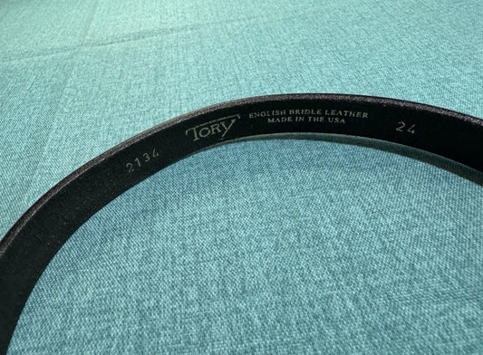 USED Ladies Tory Leather Black 3/4" Bridle Leather Creased Belt Size 24 2134