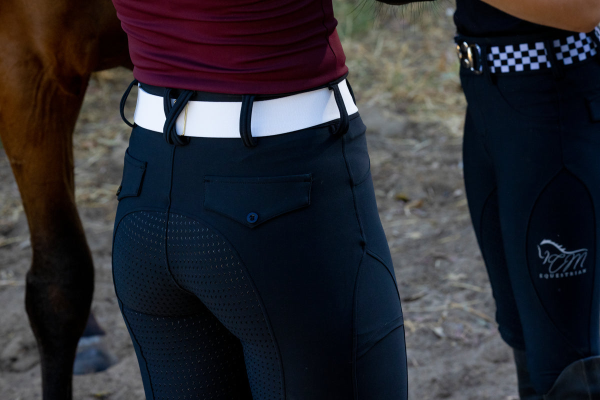 White Silver Snaffle. bit 1.5” belt buckle one size fits all