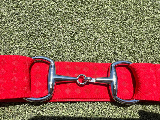 Red snaffle belt buckle with adjustable