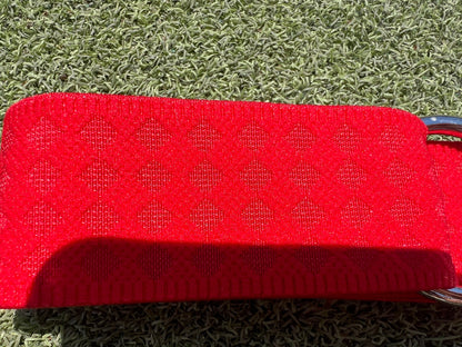 Red snaffle belt buckle with adjustable