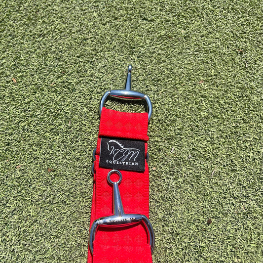 Red snaffle belt buckle with adjustable