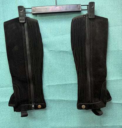 *NEW* Perris Black Suede Half Chaps Size Small