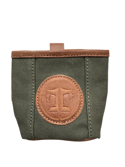 BARN TREAT POUCH